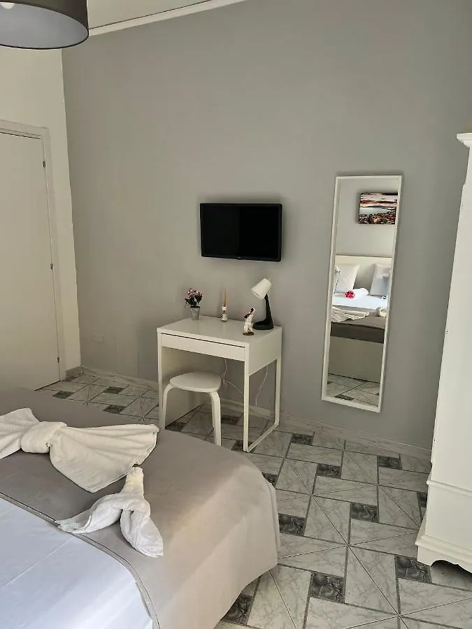 We' Home Naples Apartment